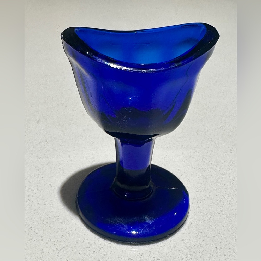 Vintage Wartime Cobalt Blue Eye Wash Glass
